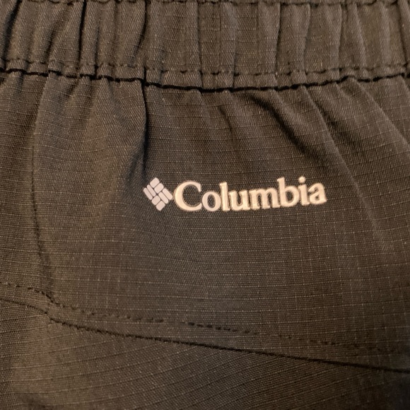 Men’s Columbia lightweight shorts - Picture 3 of 8